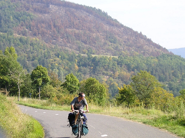 Willem climbs above the valley of the Lot