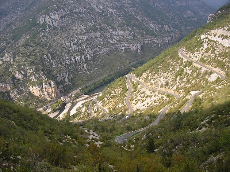 The long and winding road, the ascent out of the valley of the Tarn to the Causse Méjean