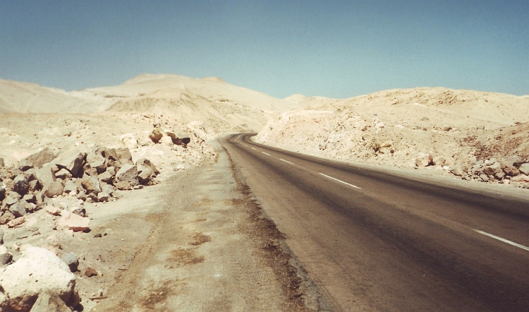 Don't go to the North of Chile for the green landscapes...